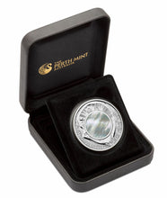 Load image into Gallery viewer, 2015 Australian White Mother of Pearl Shell  $1 Proof 1oz Silver Coin Australia
